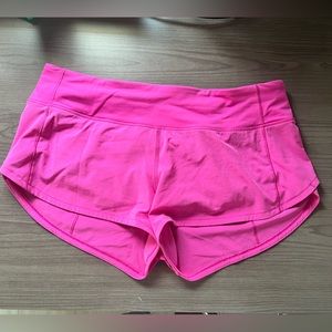 Lululemon speed up 2.5 inch rise shorts. Low rise, sonic pink